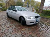 Gebraucht BMW 320 150 PS (110 kW) 2005 Silber Limousine