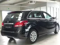 Gebraucht Mercedes B180 Style 122 PS (89 kW) 2018 Schwarz Kleinwagen