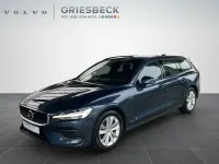 Gebraucht Volvo V60 Momentum 163 PS (119 kW) 2020 Denim blue / metallic Kombi