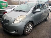Gebraucht Toyota Yaris Sol 90 PS (66 kW) 2008 Silber Kleinwagen