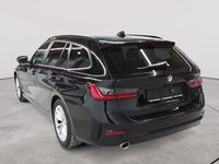 Gebraucht BMW 320 Advantage 184 PS (135 kW) 2020 Schwarz uni Kombi