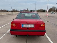 Gebraucht Mercedes C180 122 PS (89 kW) 1994 Rot Limousine