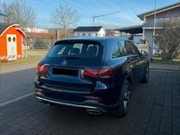 Gebraucht Mercedes GLC200 AMG line 197 PS (144 kW) 2020 Blau SUV