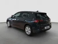 Gebraucht VW Golf VIII Life 116 PS (85 kW) 2026 Grau (uranograu) Limousine