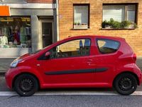 Gebraucht Toyota Aygo 68 PS (50 kW) 2006 Rot Kleinwagen