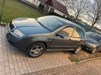 Second-hand Skoda Fabia 101 CP (74 kW) 2006 Gri Berlinǎ