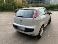 Gebraucht Fiat Punto Evo Active 77 PS (56 kW) 2010 Grau Kleinwagen