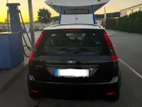 Gebraucht Ford Fiesta Trend 101 PS (74 kW) 2002 Schwarz Kleinwagen