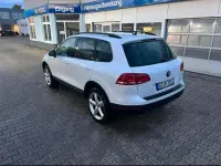 Gebraucht VW Touareg 205 PS (150 kW) 2015 Weiß SUV