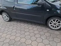 Używany Renault Twingo Expression 76 KM (55 kW) 2008 Czarny Hatchback