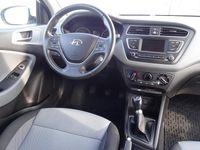 Gebraucht Hyundai i20 Style 85 PS (62 kW) 2020 Weiß Limousine