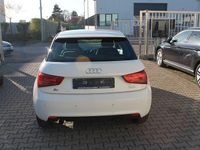 Gebraucht Audi A1 Attraction 86 PS (63 kW) 2014 Weiß Kleinwagen