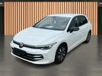 Gebraucht VW Golf VIII Goal 150 PS (110 kW) 2025 Oryxweiã Limousine