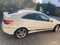 Gebraucht Mercedes CLC180 146 PS (107 kW) 2009 Weiß Kleinwagen