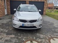 Gebraucht Kia Ceed 90 PS (66 kW) 2011 Silber Kleinwagen