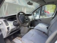Occasion Renault Trafic 82 ch (60 kW) 2006 Blanc Monospace