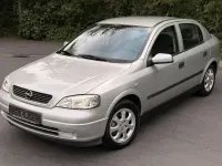 Gebraucht Opel Astra 84 PS (61 kW) 2001 Silber Limousine
