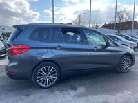 Gebraucht BMW 218 Advantage 136 PS (100 kW) 2021 Mineralgrau metallic Van / Kleinbus