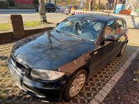 Gebraucht BMW 116 122 PS (89 kW) 2009 Schwarz Kleinwagen