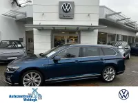 Gebraucht VW Passat Elegance 150 PS (110 kW) 2023 Aquamarinblau metallic (metallic) Kombi