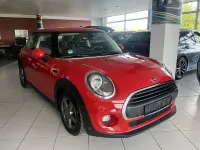Gebraucht Mini ONE 102 PS (75 kW) 2019 Chili red Kleinwagen