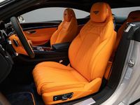 Neu Bentley Continental 680 PS (500 kW) 2025 Silber Coupé