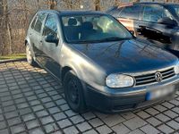 Second-hand VW Golf IV 105 CP (77 kW) 2000 Hatchback