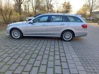 Gebraucht Mercedes E200 Elegance 136 PS (100 kW) 2016 Silber Kombi