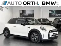 Używany Mini Cooper 136 KM (100 kW) 2022 Biały Hatchback