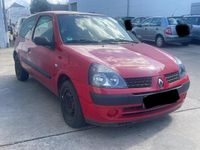 Second-hand Renault Clio II 2005 Roșu Hatchback