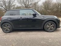 Gebraucht Mini Cooper SE Essential 135 kW (184 PS) 2023 Schwarz Kleinwagen