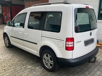 Gebraucht VW Caddy Family 86 PS (63 kW) 2012 Silber Van / Kleinbus