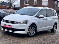 Gebraucht VW Touran Active 150 PS (110 kW) 2022 Weiß Van / Kleinbus