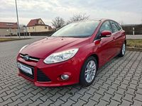 Gebraucht Ford Focus Titanium 125 PS (91 kW) 2013 Rot Limousine