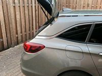 Usata Opel Astra Active 136 CV (100 kW) 2016 Beige Station wagon