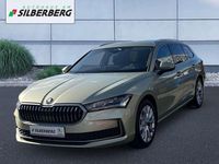 Gebraucht Skoda Superb Selection 150 PS (110 kW) 2025 Ice tea beige metallic Kombi