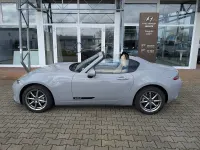 Neu Mazda MX5 Kazari 132 PS (97 kW) 2025 Beige Cabrio