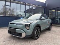 Neu Kia Stonic 101 PS (74 kW) 2026 Grün SUV