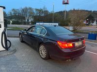 Second-hand BMW 730 245 CP (180 kW) 2010 Verde Berlinǎ