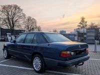 Gebraucht Mercedes 230 136 PS (100 kW) 1986 Limousine