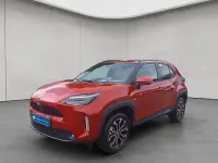 Neu Toyota Yaris Cross 131 PS (96 kW) 2026 Rot SUV