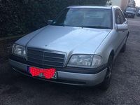 Second-hand Mercedes 280 262 CP (192 kW) 1996 Argintiu Berlinǎ