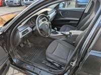 Gebraucht BMW 320 Advantage 163 PS (119 kW) 2006 Schwarz Kombi