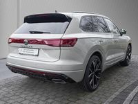 Gebraucht VW Touareg R-line 286 PS (210 kW) 2025 Sechura beige metallic SUV