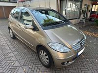 Gebraucht Mercedes A150 95 PS (69 kW) 2004 Gold Kleinwagen