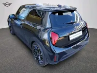 Gebraucht Mini Cooper S Favoured 204 PS (150 kW) 2025 Schwarz Kleinwagen
