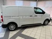 Gebraucht Opel Vivaro-e Combi Edition 102 PS (75 kW) 2022 Weiß Van / Kleinbus