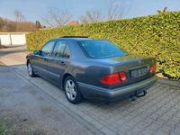 Gebraucht Mercedes E280 204 PS (150 kW) 1998 Limousine