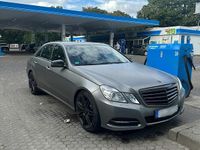 Gebraucht Mercedes E200 Avantgarde 184 PS (135 kW) 2012 Grau Limousine