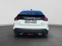 Używany Citroën e-C4 Shine 100 kW (136 KM) 2023 Biały Sedan/Limuzyna